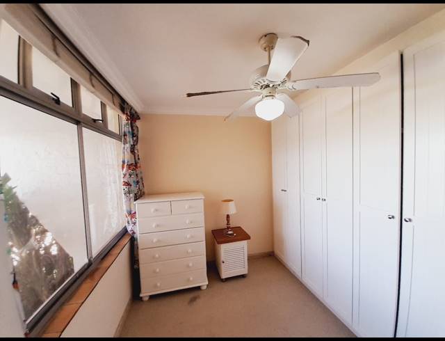 4 BEDROOM APARTMENT FOR SALE IN UMHLANGA CENTRAL